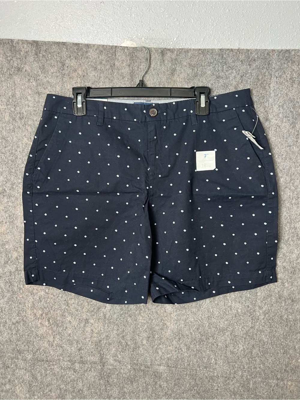 Old Navy Women's Size 12 Nwt Navy Polka Dot Everydya Shorts